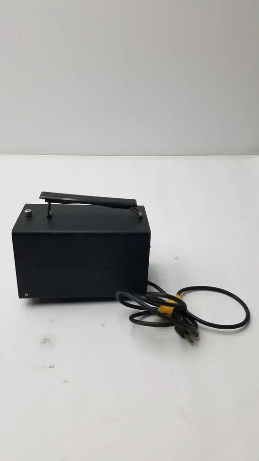 Reichert Scientific 1177 Light Source Laboratory Light Source, second-hand product photo 2