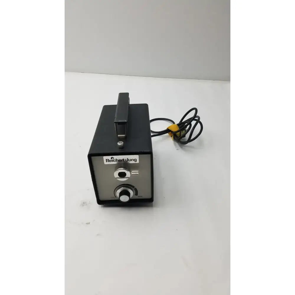 Reichert Scientific 1177 Light Source Laboratory Light Source, second-hand product photo 1
