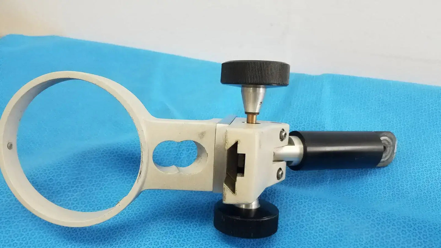 Reichert Stereo Star Zoom 1X to 6X - 580 Microscope Microscope, as-is (for parts) product photo 7
