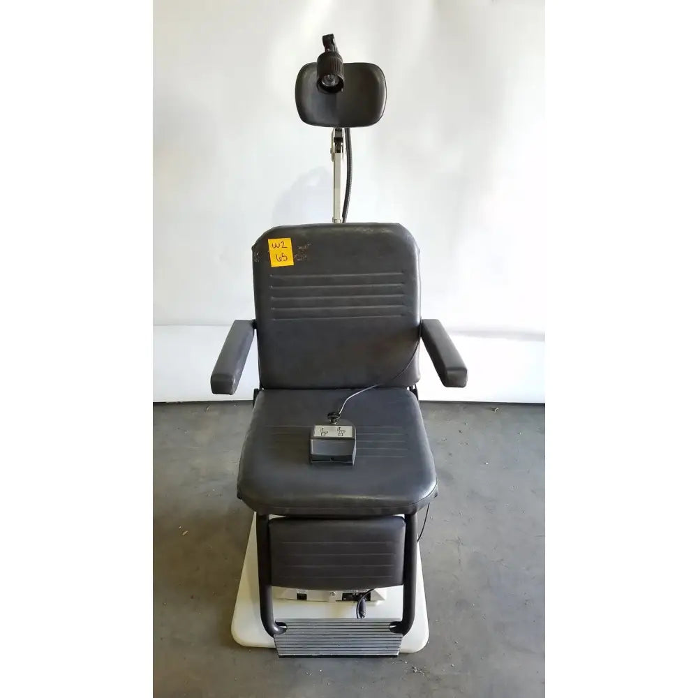 Reuse Medical Reliance Medical Products Model 6100 Exam Chair With Footswitch, Headlight Examination & Operation Tables, as-is (for parts) product photo 1