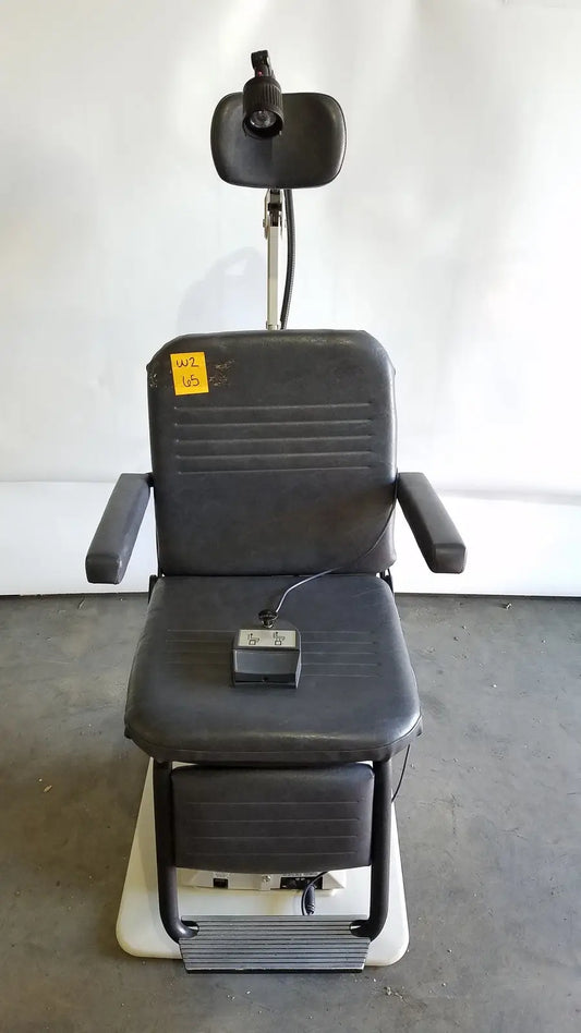 Reuse Medical Reliance Medical Products Model 6100 Exam Chair With Footswitch, Headlight Examination & Operation Tables, as-is (for parts) product photo 1