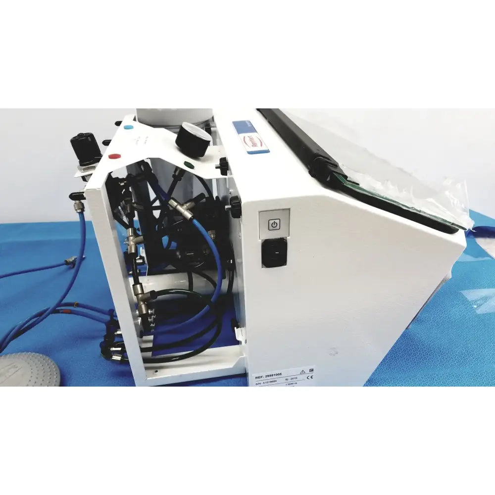 Renfert Basic Quttro IS Ref 29551005 With One Tank Laboratory Sandblasting Unit, second-hand product photo 16