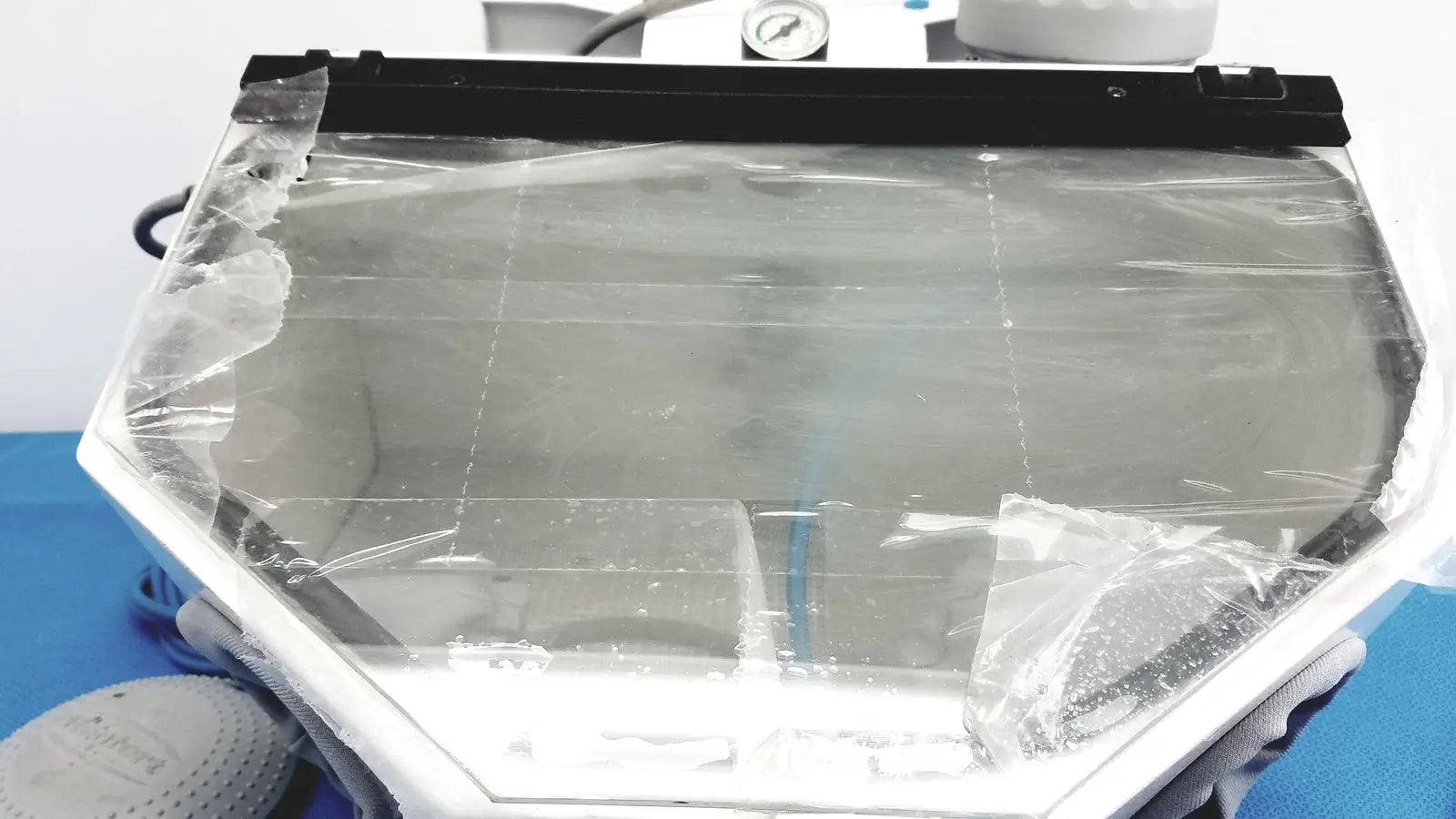Renfert Basic Quttro IS Ref 29551005 With One Tank Laboratory Sandblasting Unit, second-hand product photo 2