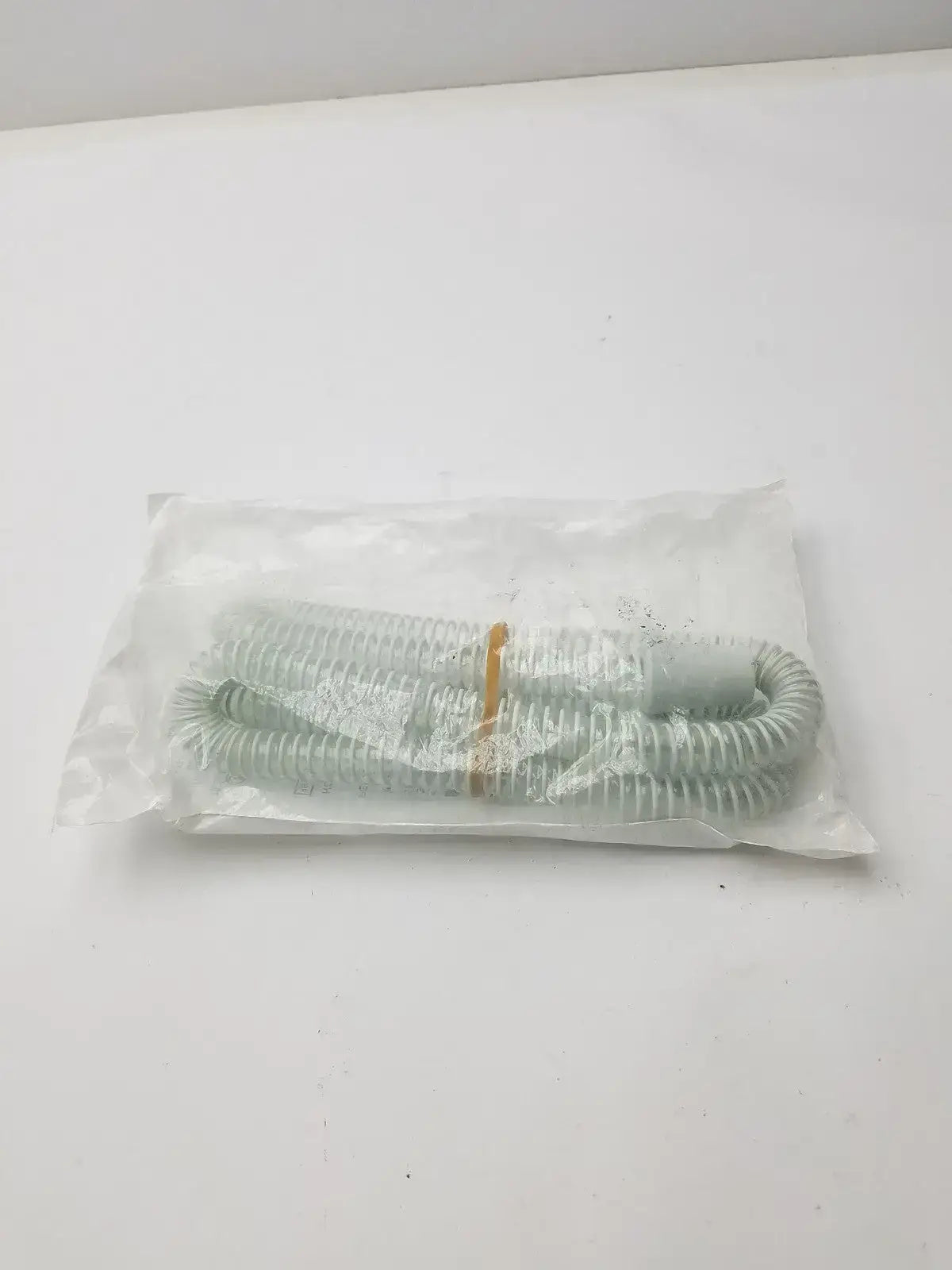 Respironics 1032907 Performance Tubing 6' (1.83 M) White Respiratory Tubing, second-hand product photo 3
