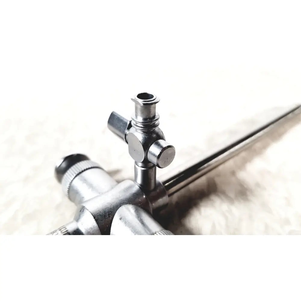Silver metallic richard wolf 8933.01 7mm endoscope sheath with slender shaft and articulated joints for medical use