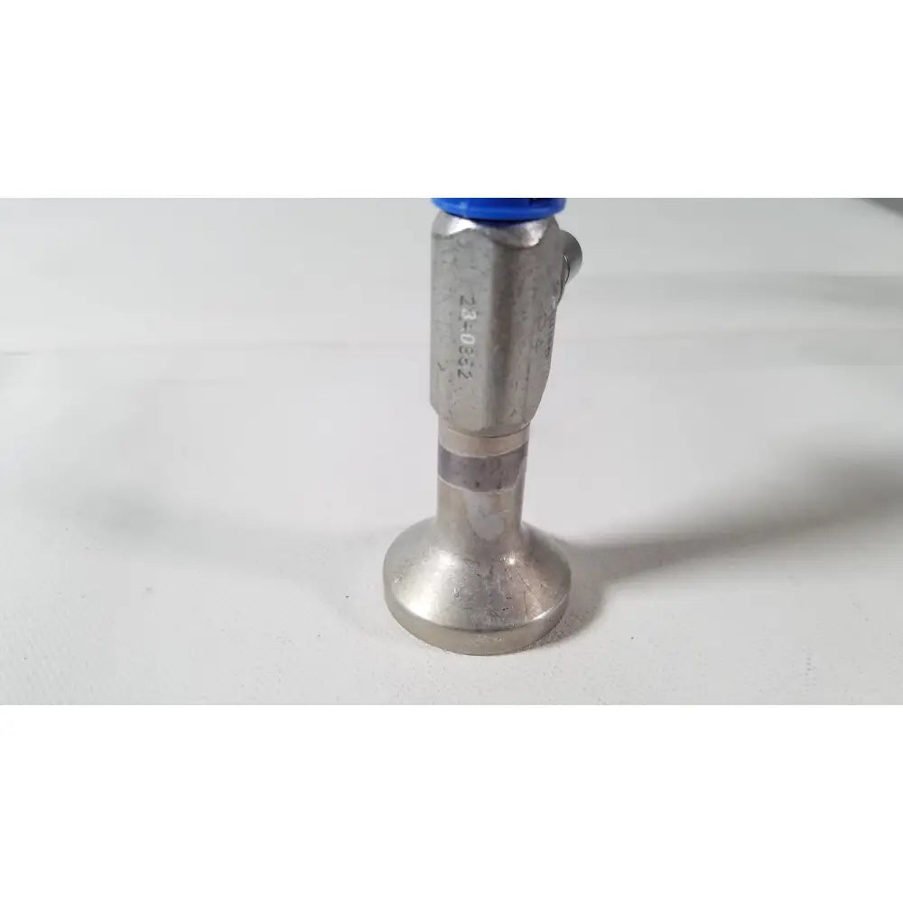 Silver metallic pipe wrench with blue plastic handle for richards wolf 4.0 mm 70° arthroscope reuse medical use