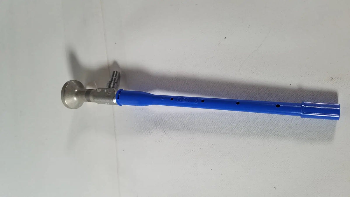 Richards Wolf 4.0 mm 70° arthroscope featuring blue plastic body with metallic valve and connector for reuse medical use