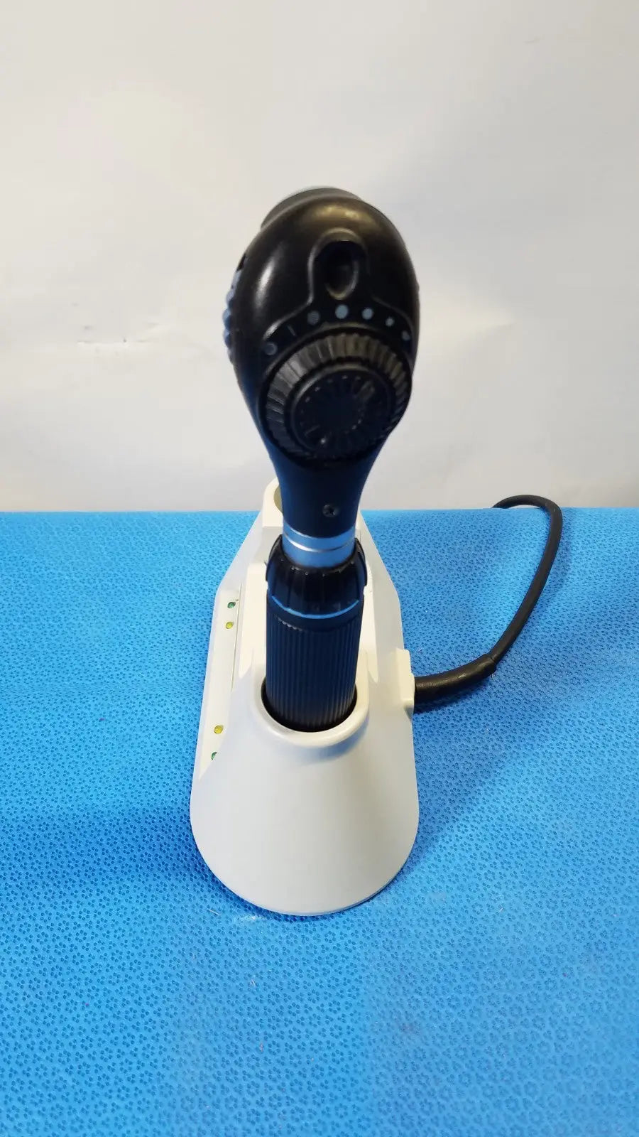Reuse Medical Riester ri-charger® L Diagnostic Handle Charging Station with Ophthalmoscope Otoscopes & Ophthalmoscopes, as-is (for parts) product photo 1