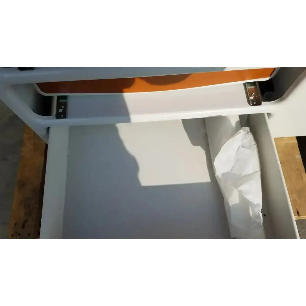 Ritter by Midmark Exam Table Model 204-011 Exam Table, second-hand product photo 6