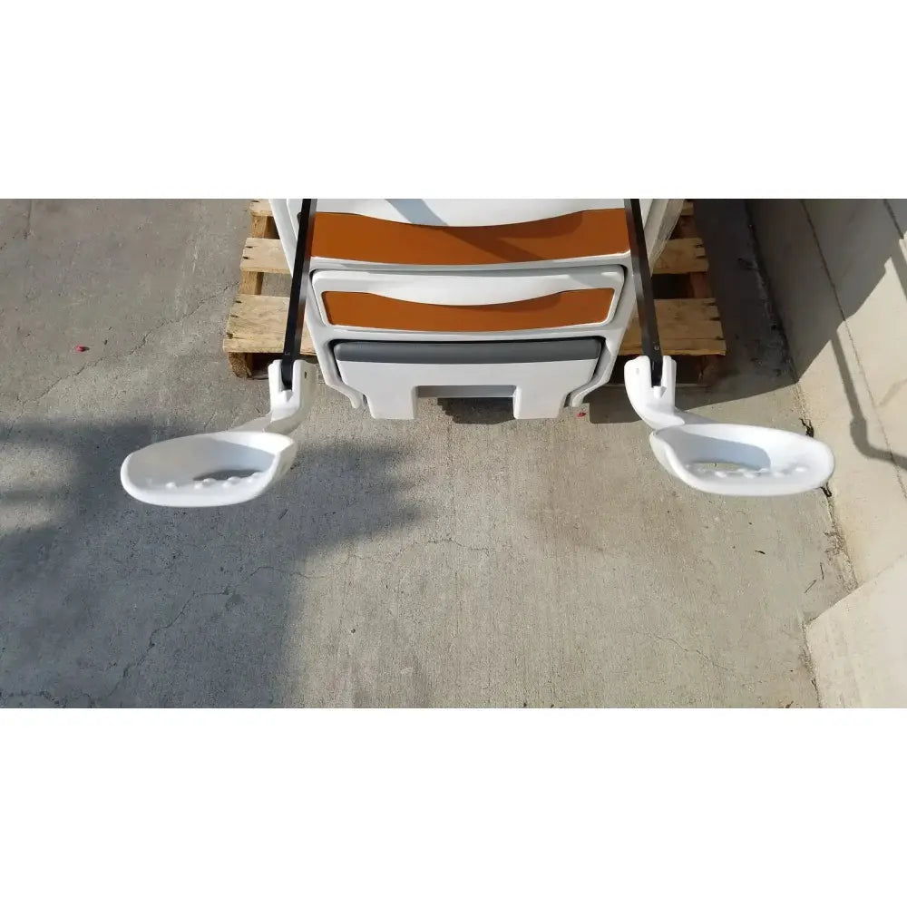 Ritter by Midmark Exam Table Model 204-011 Exam Table, second-hand product photo 9