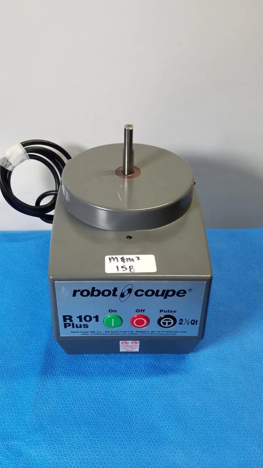 Reuse Medical Robot Coupe R101 Plus Commercial Food Processor Base – 2.5 Qt Countertop Unit Commercial Food Processors, second-hand product photo 1