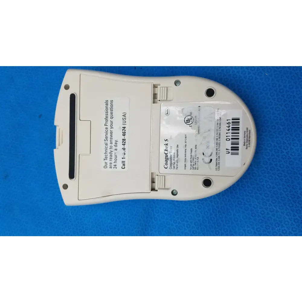 Roche CoaguChek S Coagulation Meter Coagulation Meter, second-hand product photo 11