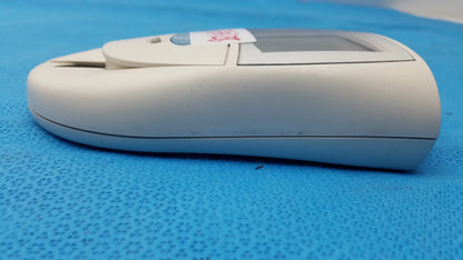 Roche CoaguChek S Coagulation Meter Coagulation Meter, second-hand product photo 9