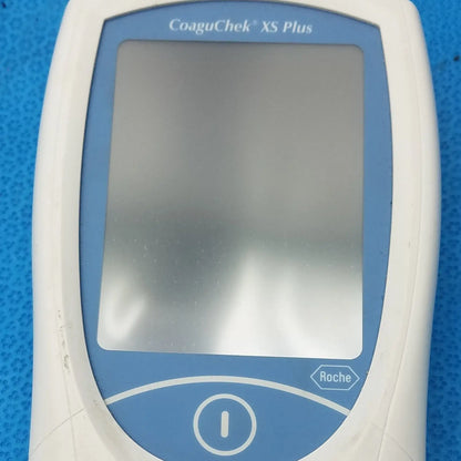 Roche CoaguChek XS Plus Coagulation Meter 04562780001 Coagulation Meter, second-hand product photo 1