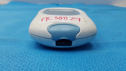 Roche CoaguChek XS Plus Coagulation Meter 04562780001 Coagulation Meter, second-hand product photo 4