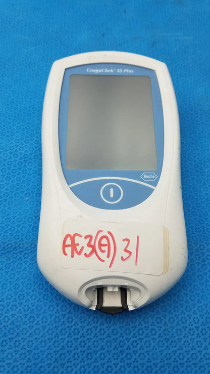 Roche CoaguChek XS Plus Coagulation Meter Cat # 04562780001 Coagulation Meter, second-hand product photo 2