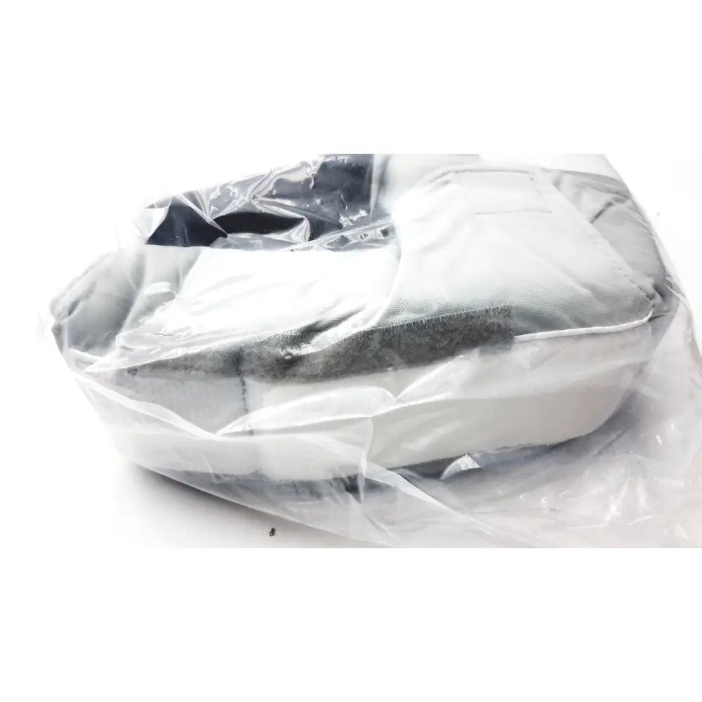 Gray and black insulated lunch bag with textured fabric exterior wrapped in plastic for rooke soft afo hfs104 removable use