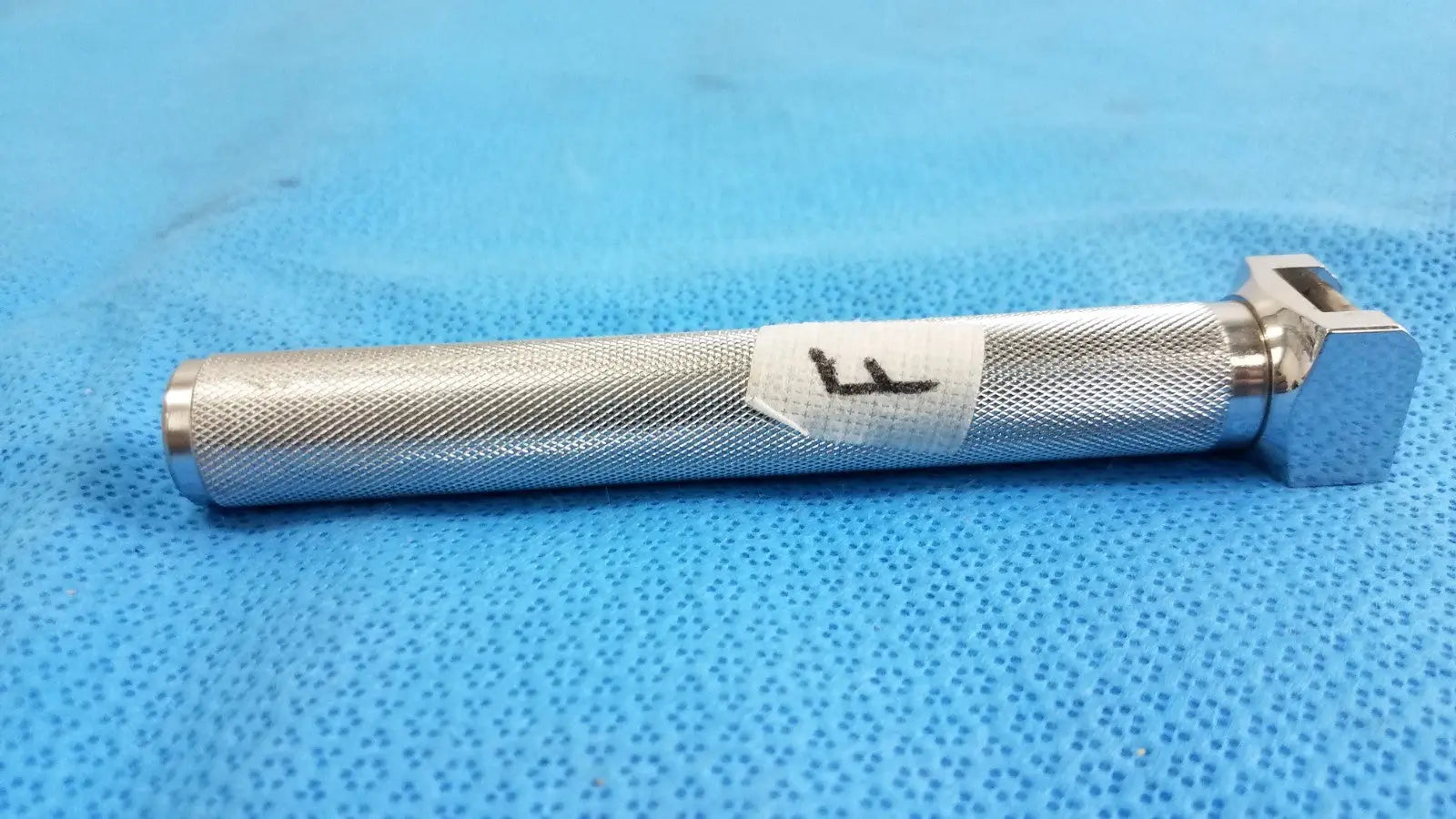Reuse Medical Rusch Laryngoscope Handle – Standard System Laryngoscopes, second-hand product photo 1
