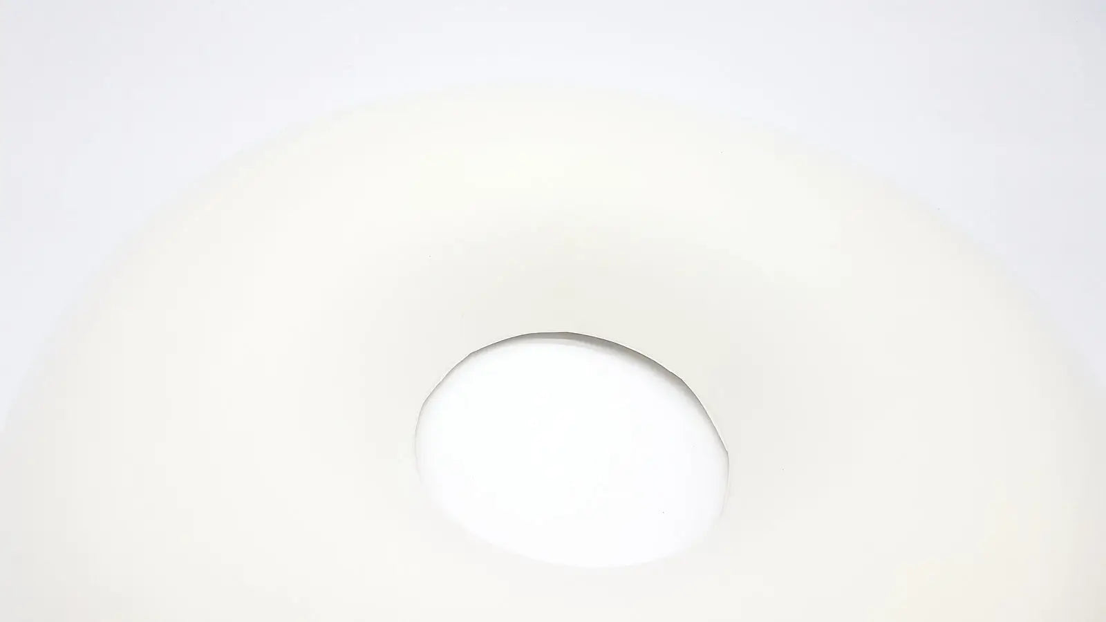 Reuse Medical Sammons Preston AA3940 Ring Cushion Soft & Comfortable White Seat & Posture Cushions, second-hand product photo 1