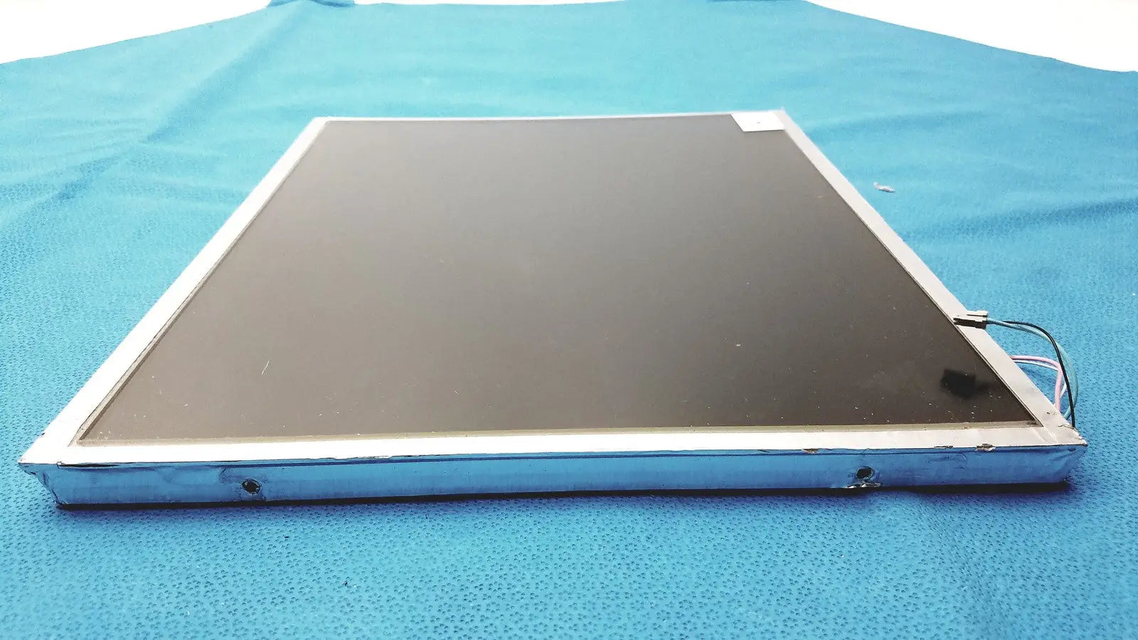Reuse Medical Samsung LTM190E4-L02 19" TFT LCD Panel Screen Display 1280×1024 SXGA Medical Cables & Cords, second-hand product photo 1