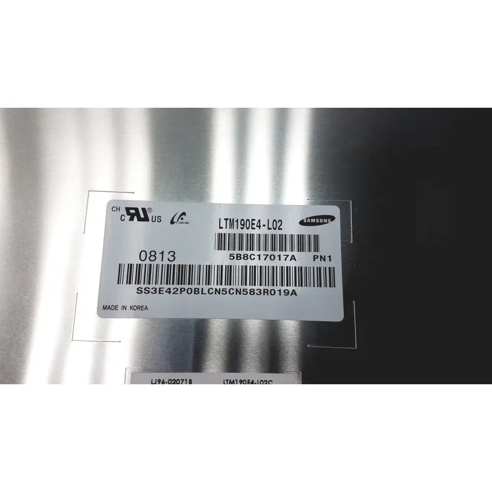 Samsung ltm190e4-l02 19 inch tft lcd panel with metallic silver finish and white label on the back side of the lcd panel screen