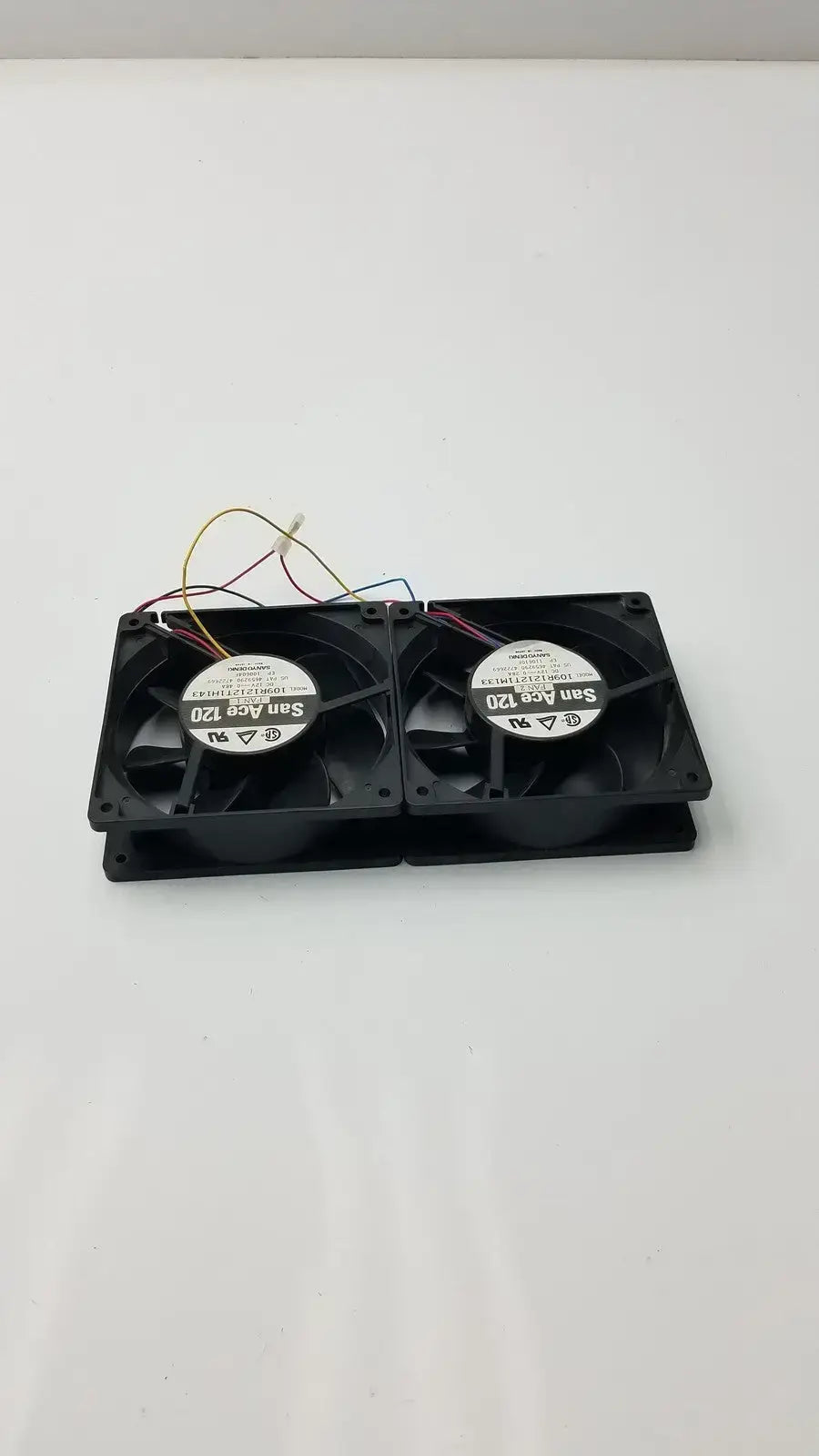 U.S. TOYO FAN San Ace 120 Ultrasound Cooling Fan 109R1212T1M133 Ultrasound Cooling Fan, second-hand product photo 3