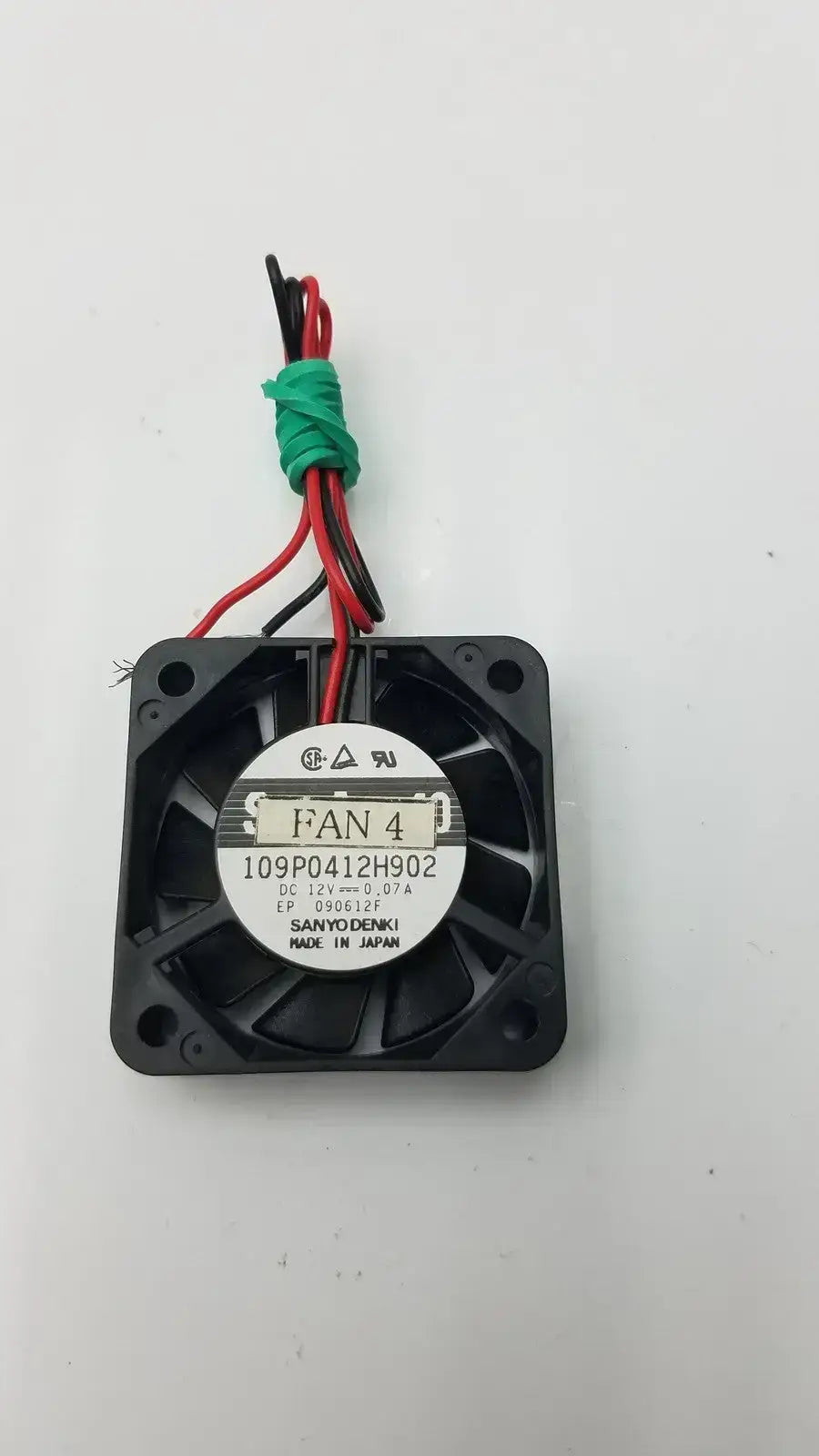 Sanyo Denki Cooling Fan 4 109P0412H902, 40x10mm 12VDC DC Axial Fan, second-hand product photo 1