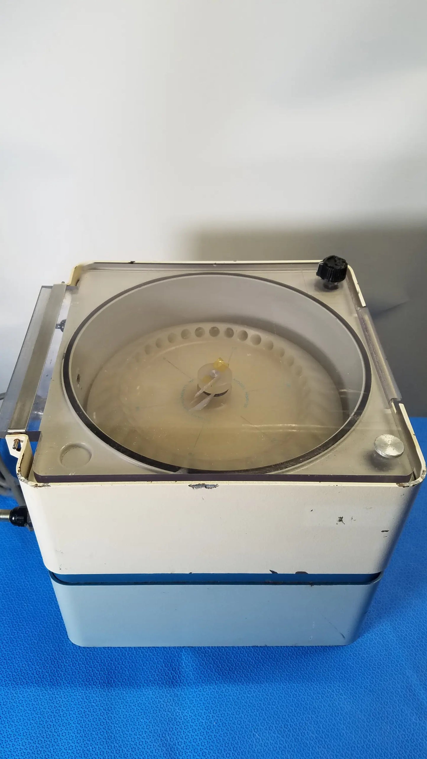 Savant HSC 10K-115 High Speed Centrifuge High Speed Centrifuge, second-hand product photo 11