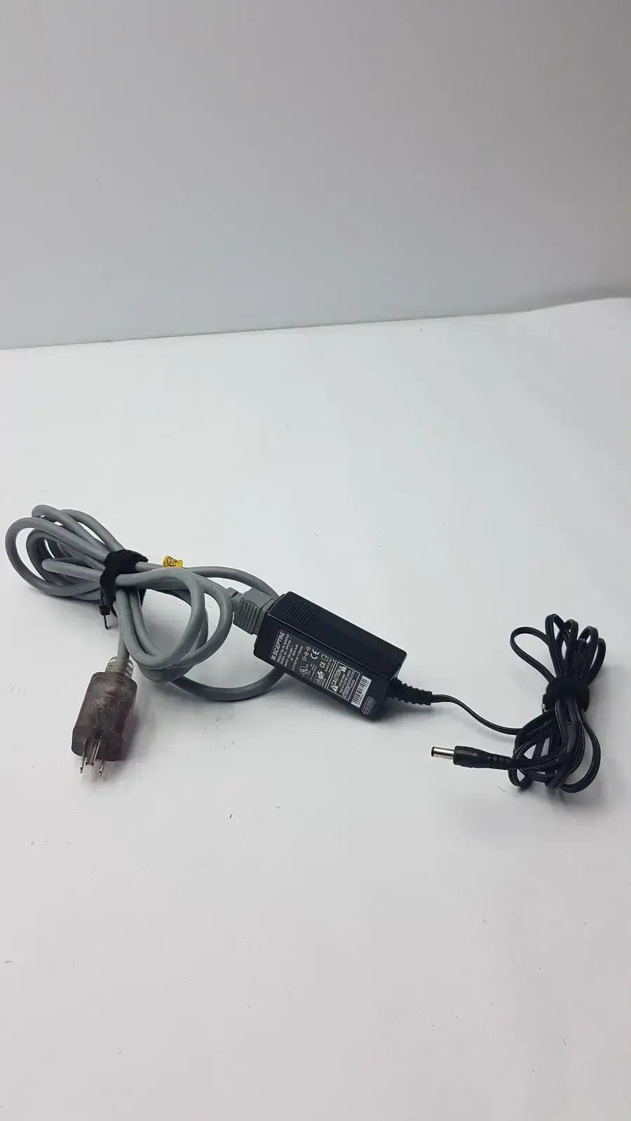 Sceptre SPU15A-1 15W Desktop Switching Power Supply With Cable Switching Power Supply, second-hand product photo 2