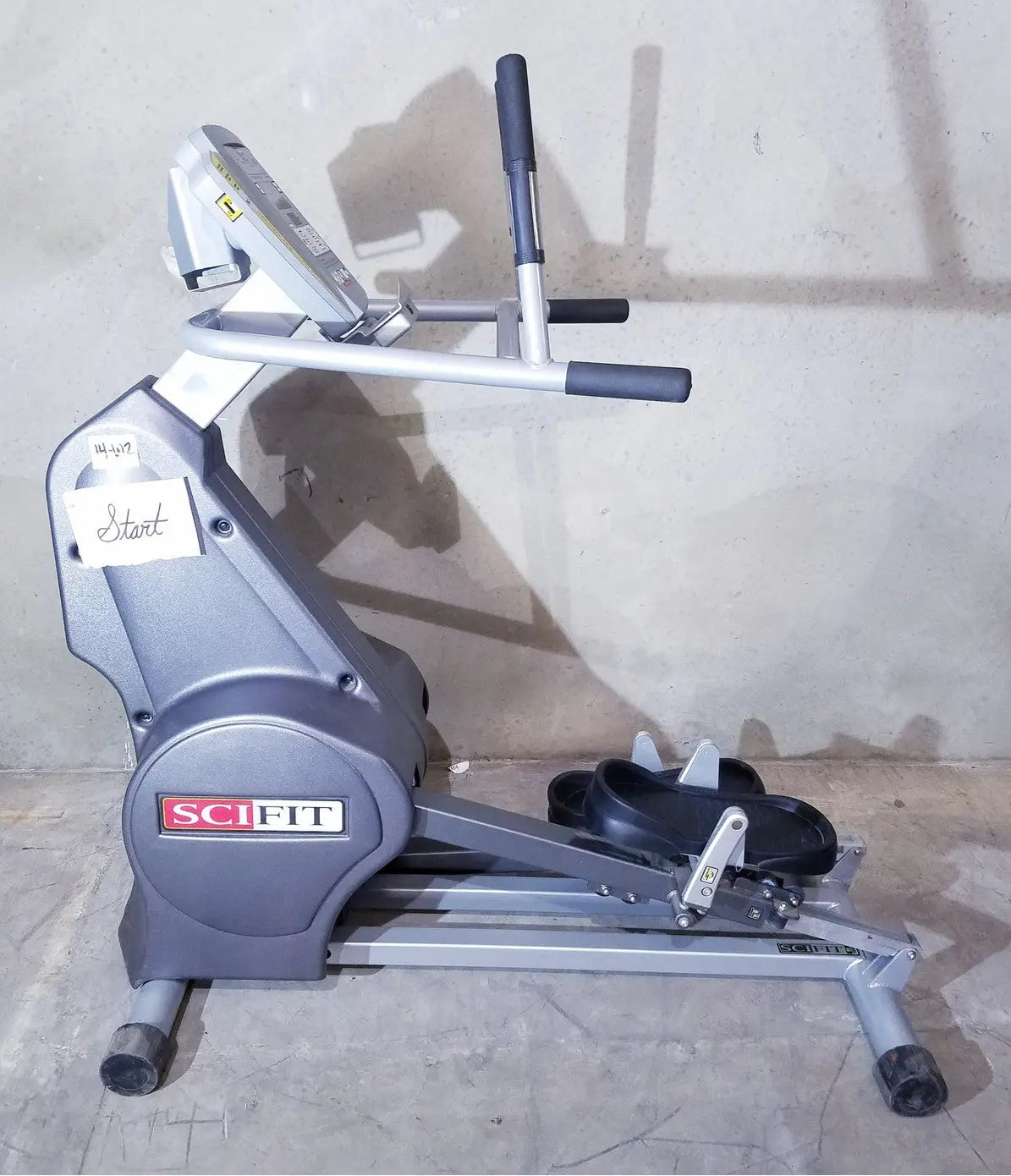 Reuse Medical SCIFIT SX7000 Elliptical Commercial Lower Body Trainer Self Powered Ellipticals, second-hand product photo 1