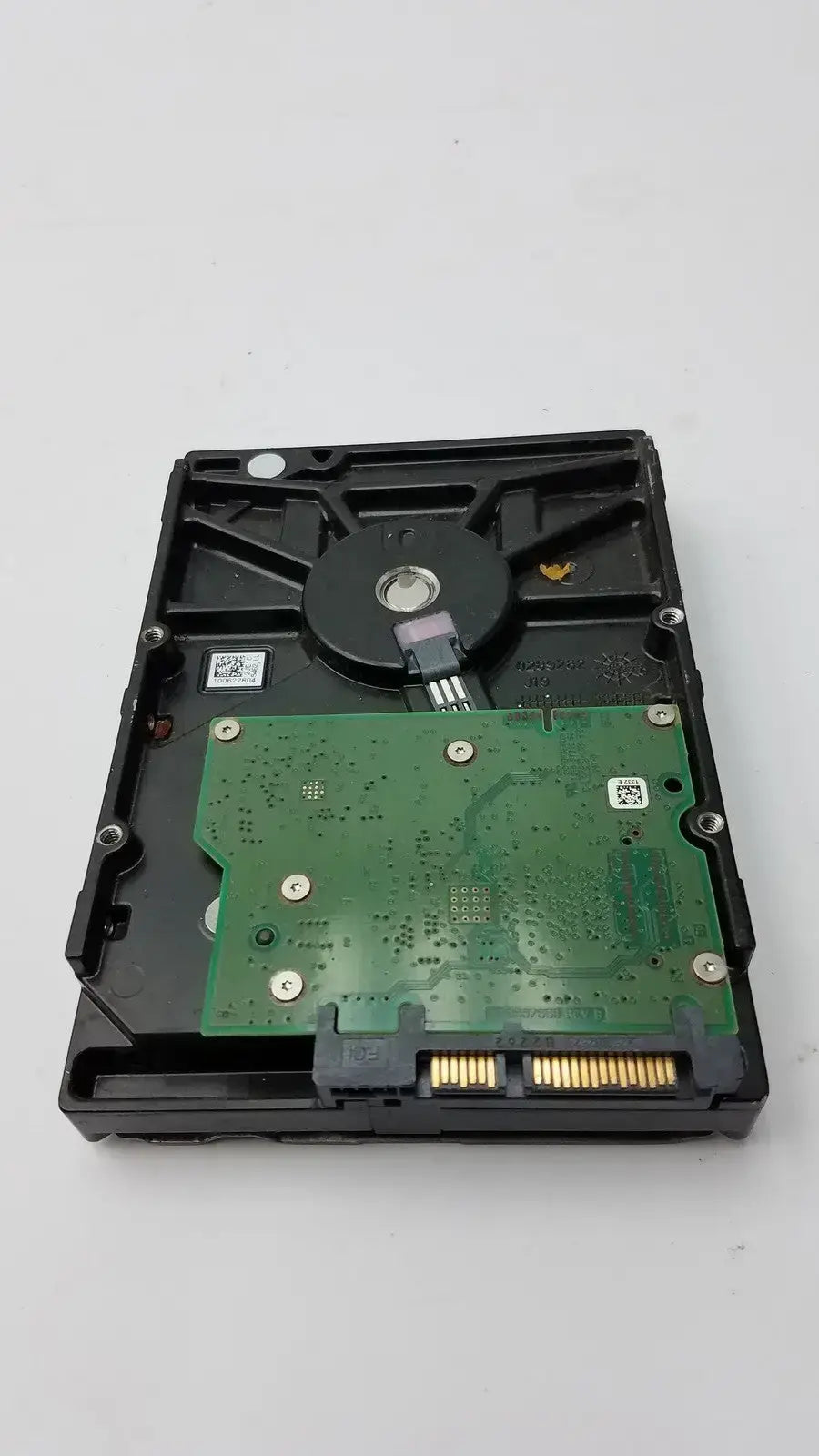Seagate Barracuda 3TB 7200RPM 3.5" SATA HDD ST3000DM001 9YN166 Desktop Drive Internal Hard Drive, as-is (for parts) product photo 3