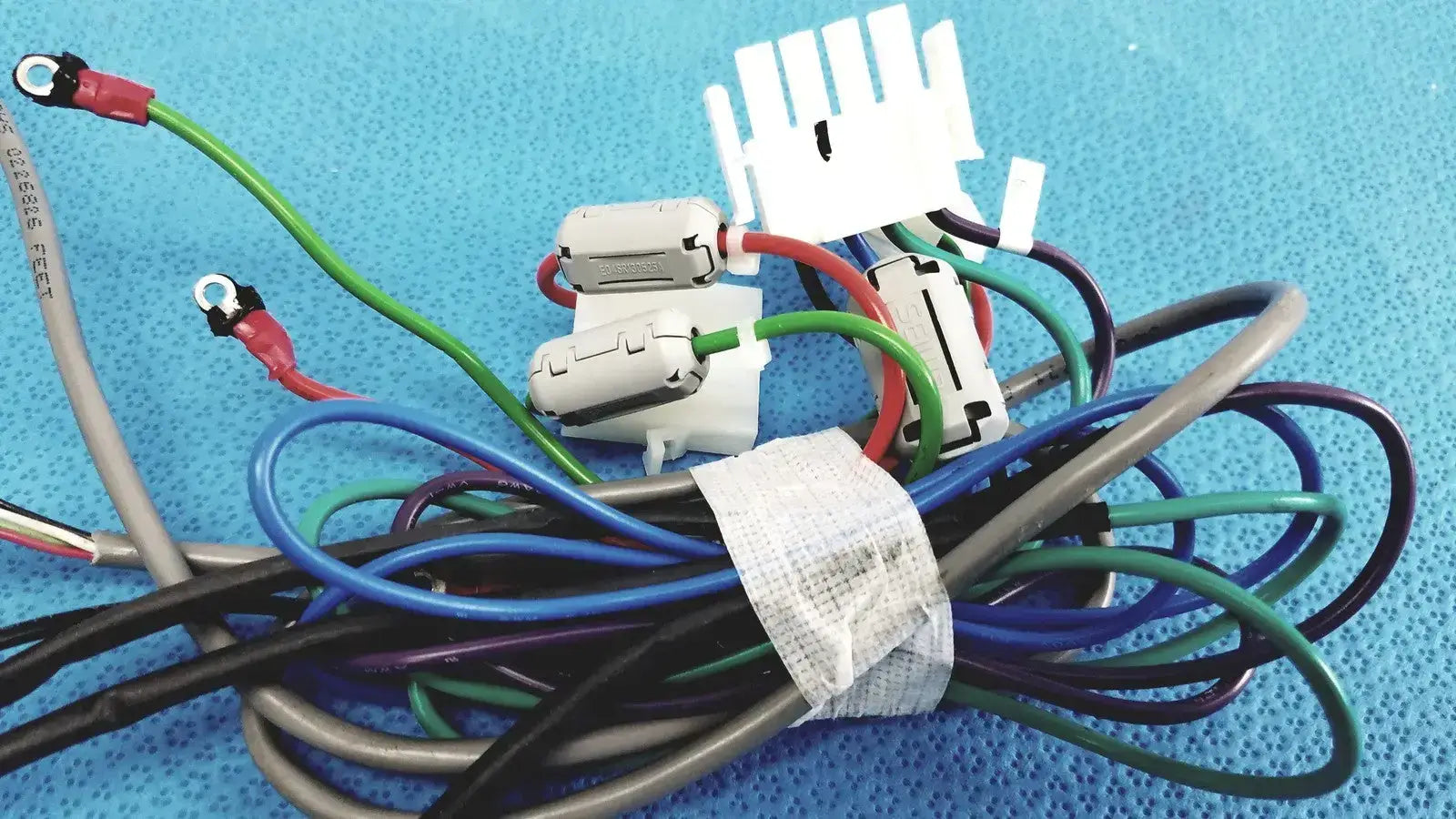 SEIWA E04SR130525A Ferrite Cores with Multi-Pin Connectors Wire Harness Cable Wire Harness Cable, second-hand product photo 8