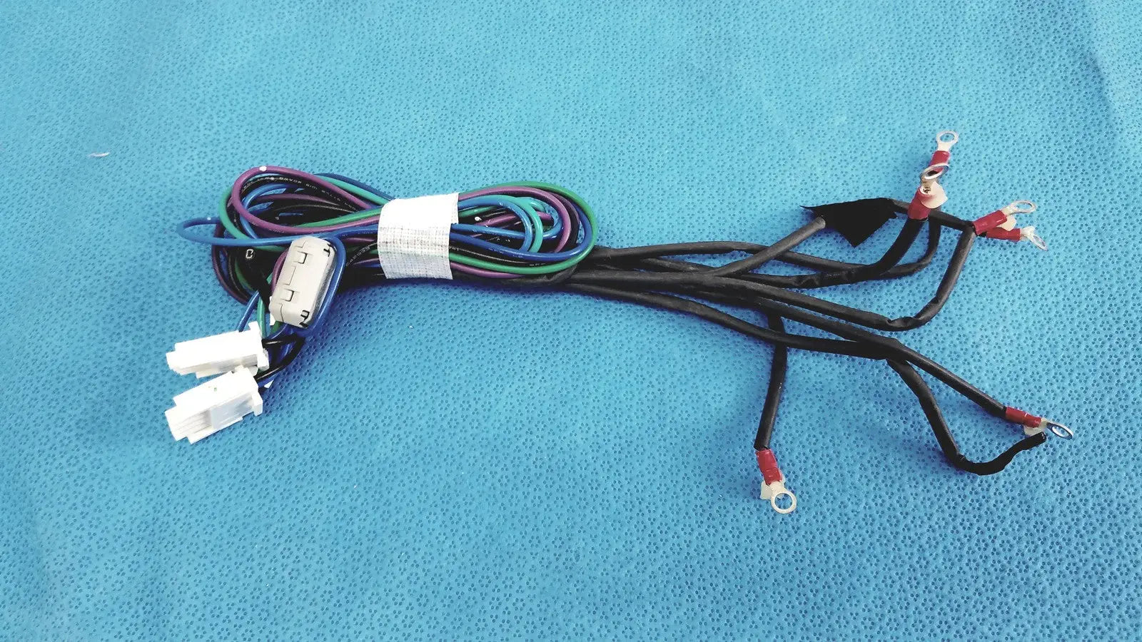 Reuse Medical SEIWA Ferrite Cores with 4-Pin Connectors Wire Harness Cable Medical Cables & Cords, second-hand product photo 1