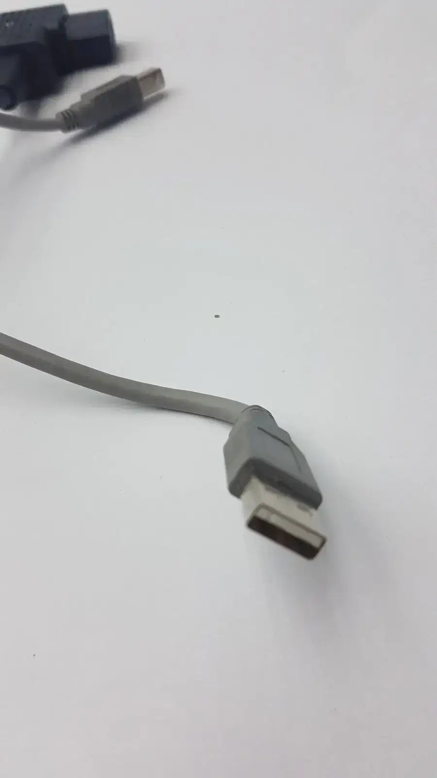 Unbranded Set of 2 White and Grey Cables Cable, second-hand product photo 5