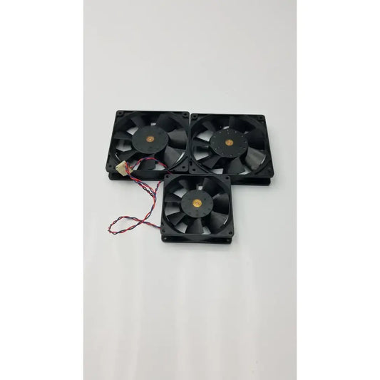 U.S. TOYO FAN Set of 3 Brushless DC San Ace 25 109p1212m4021 Brushless DC Axial Fan, second-hand product photo 2