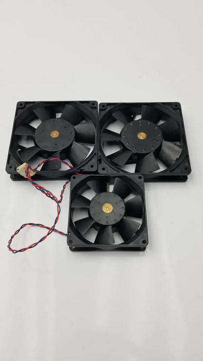 U.S. TOYO FAN Set of 3 Brushless DC San Ace 25 109p1212m4021 Brushless DC Axial Fan, second-hand product photo 3