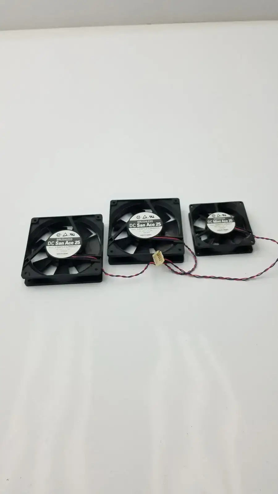 U.S. TOYO FAN Set of 3 Brushless DC San Ace 25 109p1212m4021 Brushless DC Axial Fan, second-hand product photo 5
