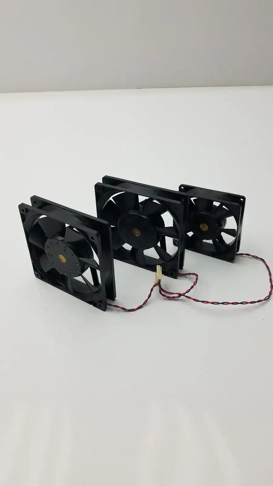 U.S. TOYO FAN Set of 3 Brushless DC San Ace 25 109p1212m4021 Brushless DC Axial Fan, second-hand product photo 4