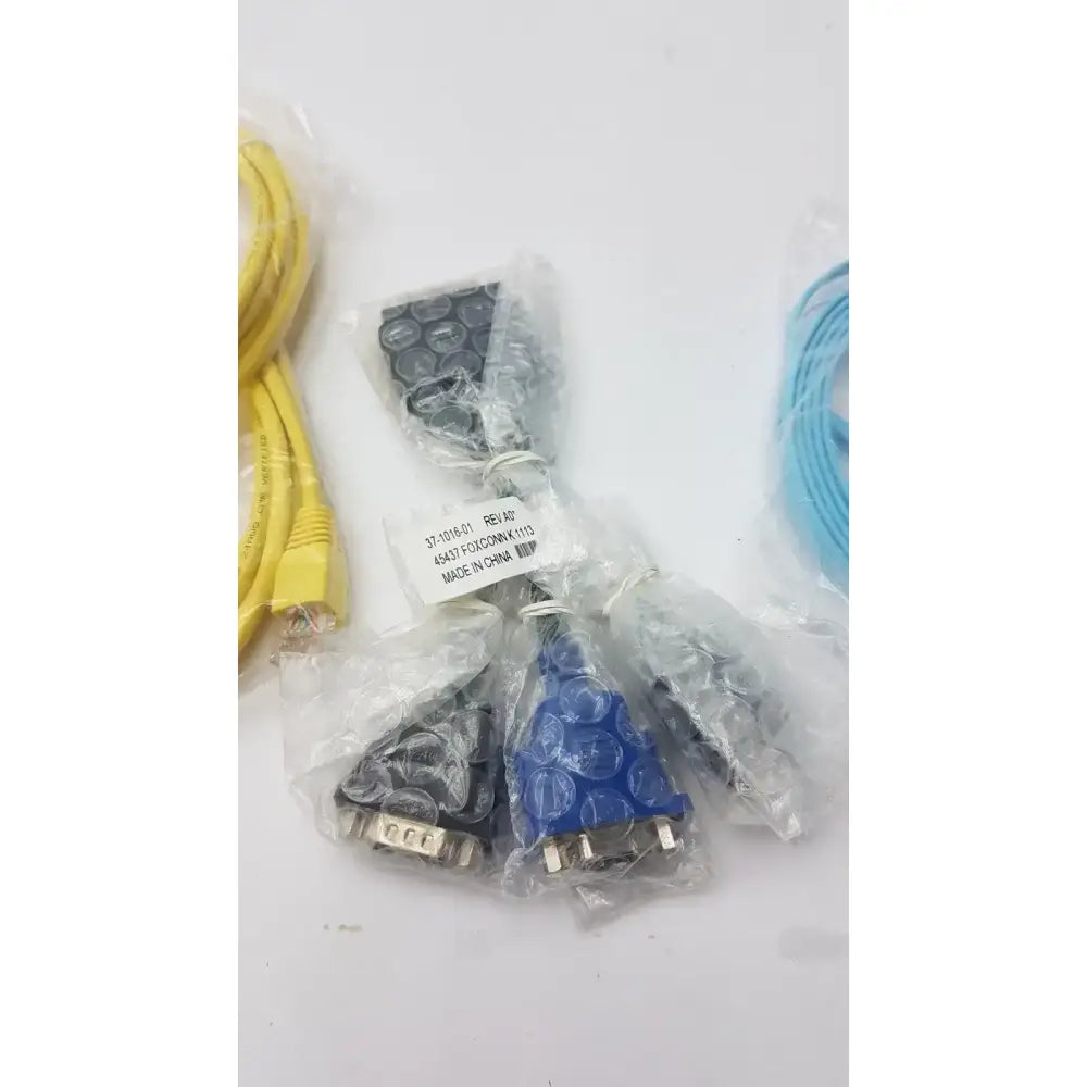 Generic Set of 3 Cables, 1x 72-3383-01 Rev A2, 1x 37-1061-01 Rev A0, 1x E141823-6 Networking Cables, second-hand product photo 5