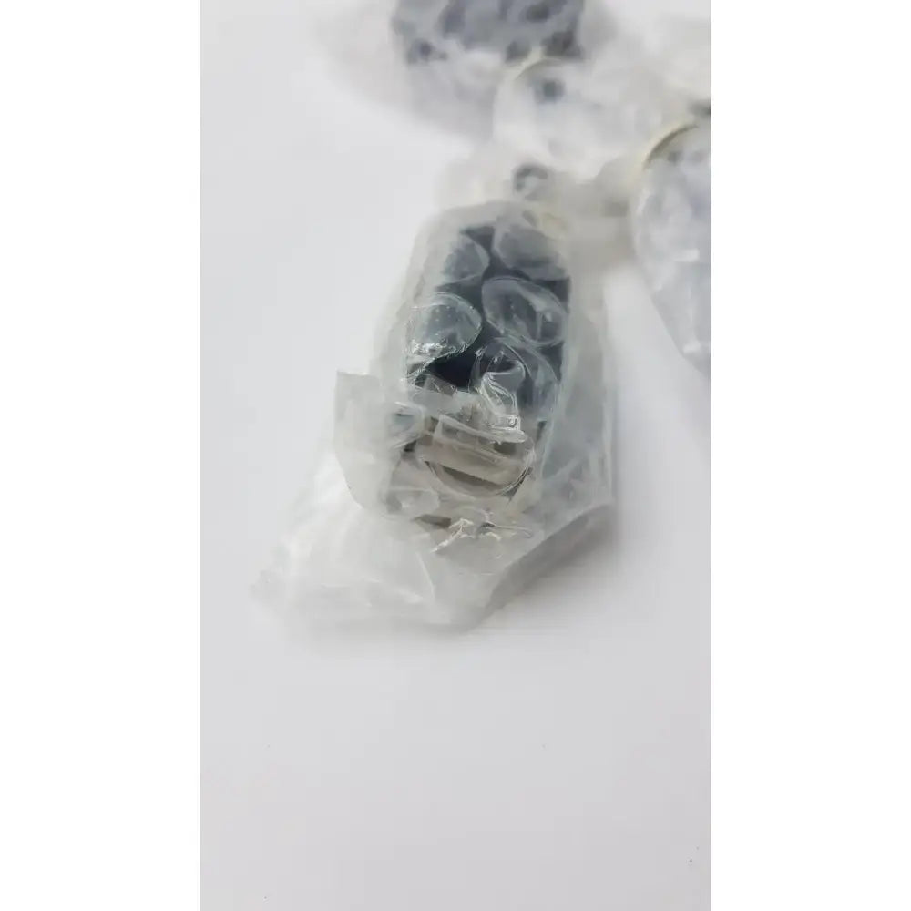 Generic Set of 3 Cables, 1x 72-3383-01 Rev A2, 1x 37-1061-01 Rev A0, 1x E141823-6 Networking Cables, second-hand product photo 9