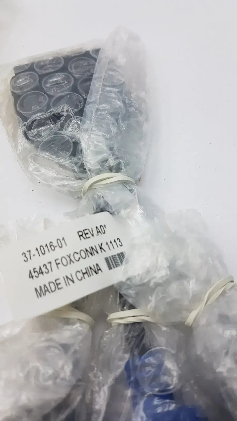 Generic Set of 3 Cables, 1x 72-3383-01 Rev A2, 1x 37-1061-01 Rev A0, 1x E141823-6 Networking Cables, new product photo 6