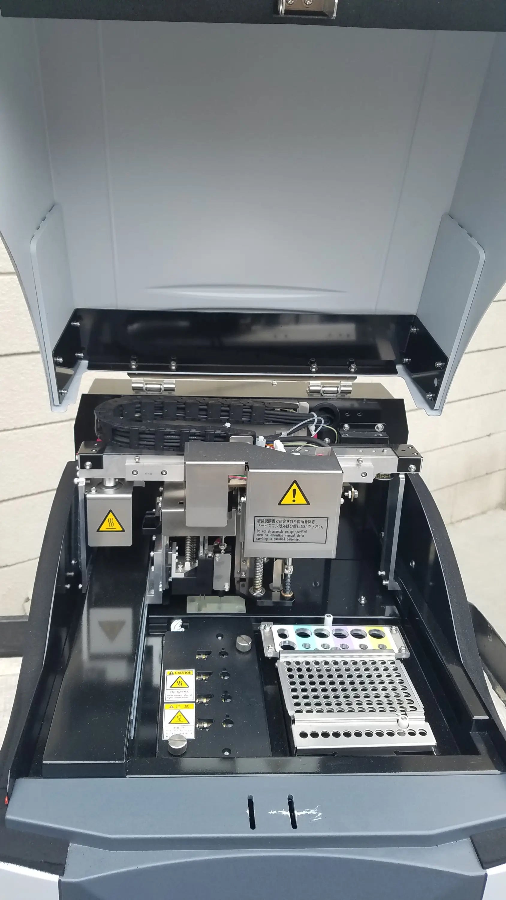 Shimadzu MCE-202 MultiNA Microchip Electrophoresis System Microchip Electrophoresis System, second-hand product photo 3
