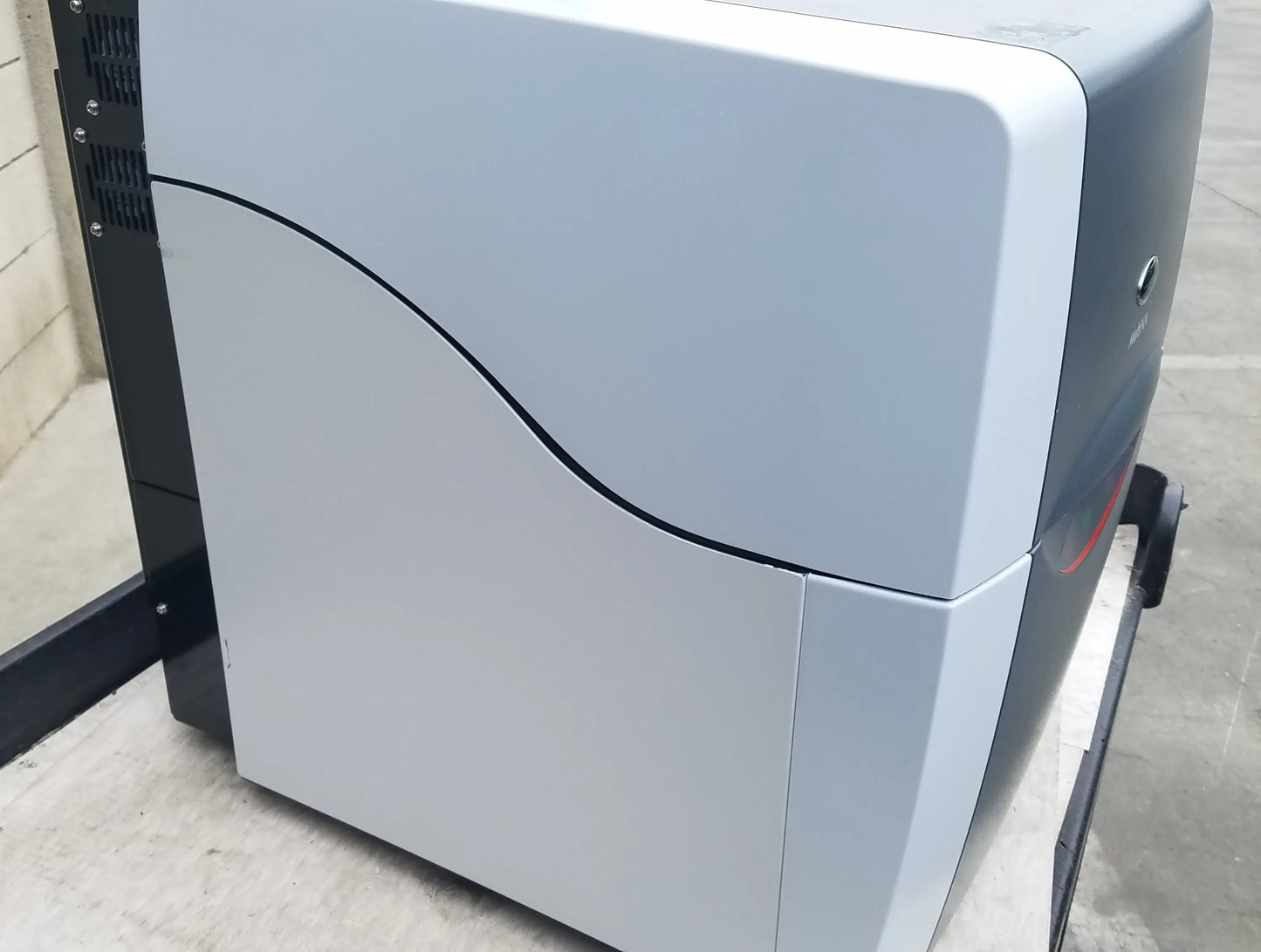 Shimadzu MCE-202 MultiNA Microchip Electrophoresis System Microchip Electrophoresis System, second-hand product photo 9