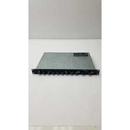 Reuse Medical Shure SCM800 Rackmount Professional 8 Channel Microphone Mixer Live & Studio Mixers, second-hand product photo 1