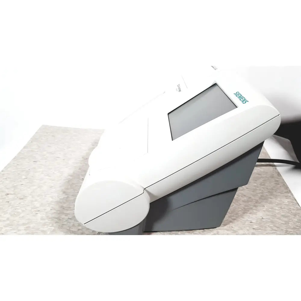 White and gray siemens dca vantage analyzer medical imaging machine with rectangular front screen version 4.4 ref 06489205
