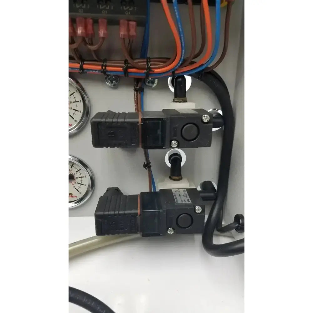 Siemens LOGO! 230RC 6ED1 052-1FB00-0BA4 With Fan, Fuse and Meter PLC Module, second-hand product photo 9