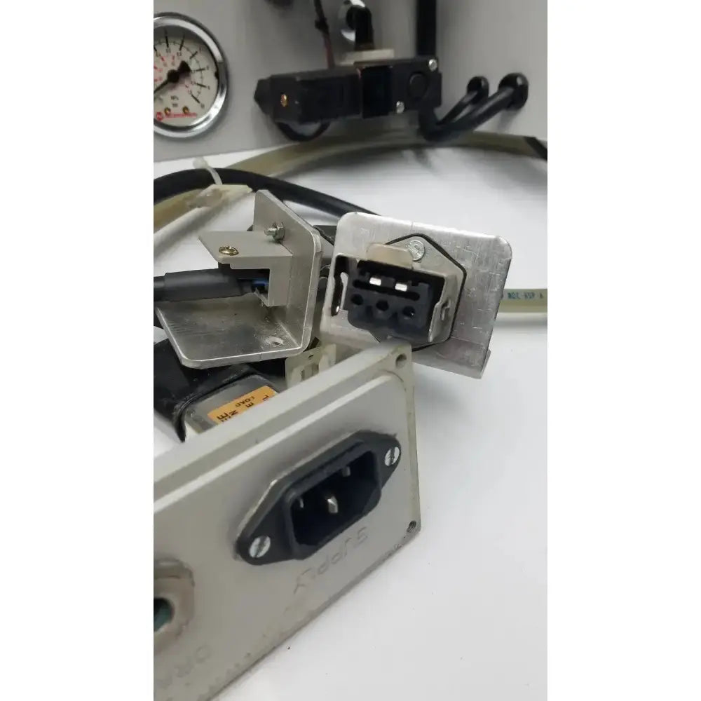Siemens LOGO! 230RC 6ED1 052-1FB00-0BA4 With Fan, Fuse and Meter PLC Module, second-hand product photo 6