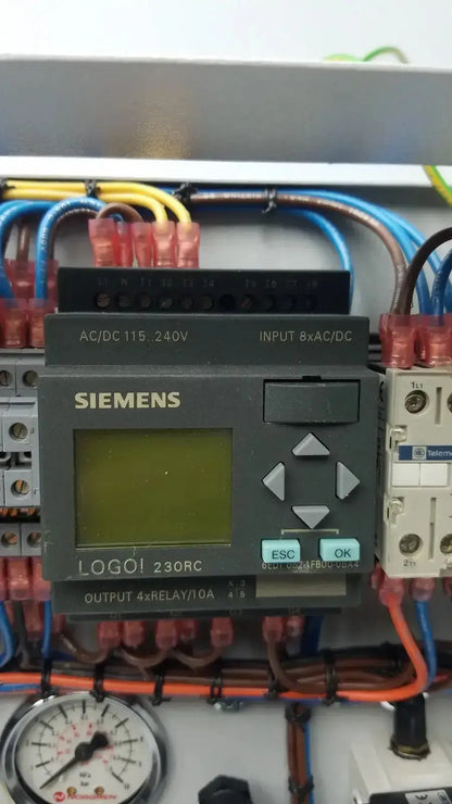 Siemens LOGO! 230RC 6ED1 052-1FB00-0BA4 With Fan, Fuse and Meter PLC Module, second-hand product photo 11