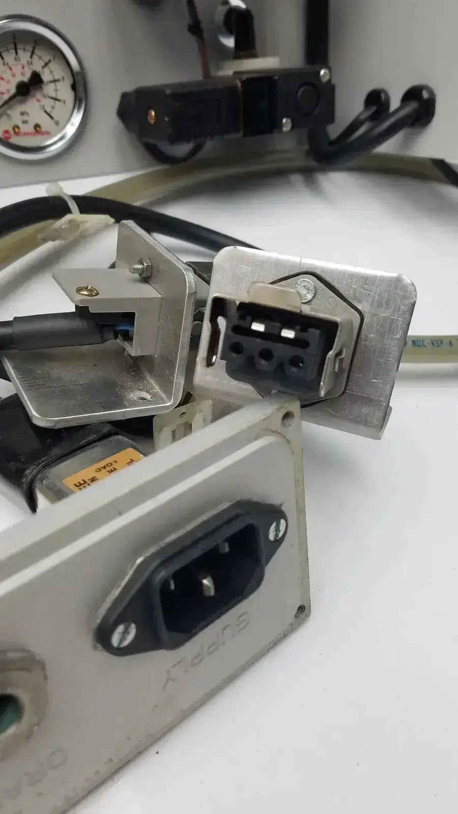 Siemens LOGO! 230RC 6ED1 052-1FB00-0BA4 With Fan, Fuse and Meter PLC Module, second-hand product photo 6