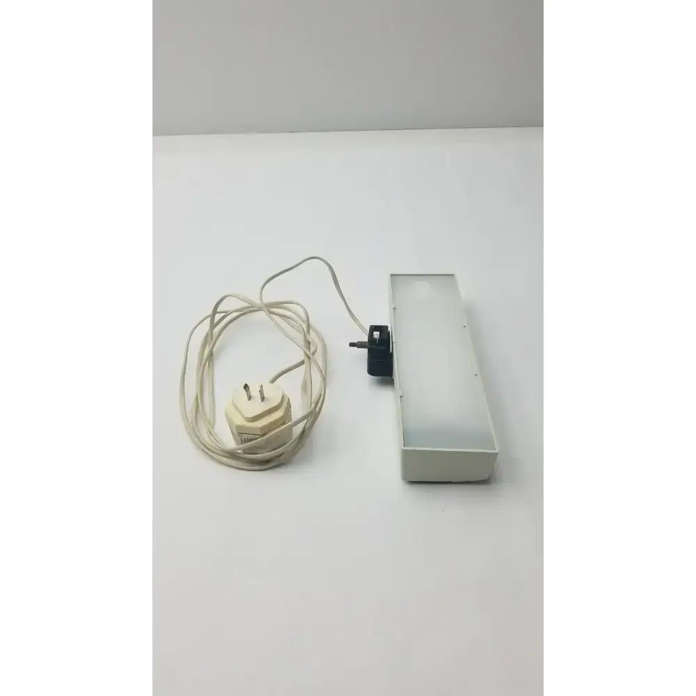 Alco Controls Sigma Wave White Light With Plug Medical Lighting, second-hand product photo 2